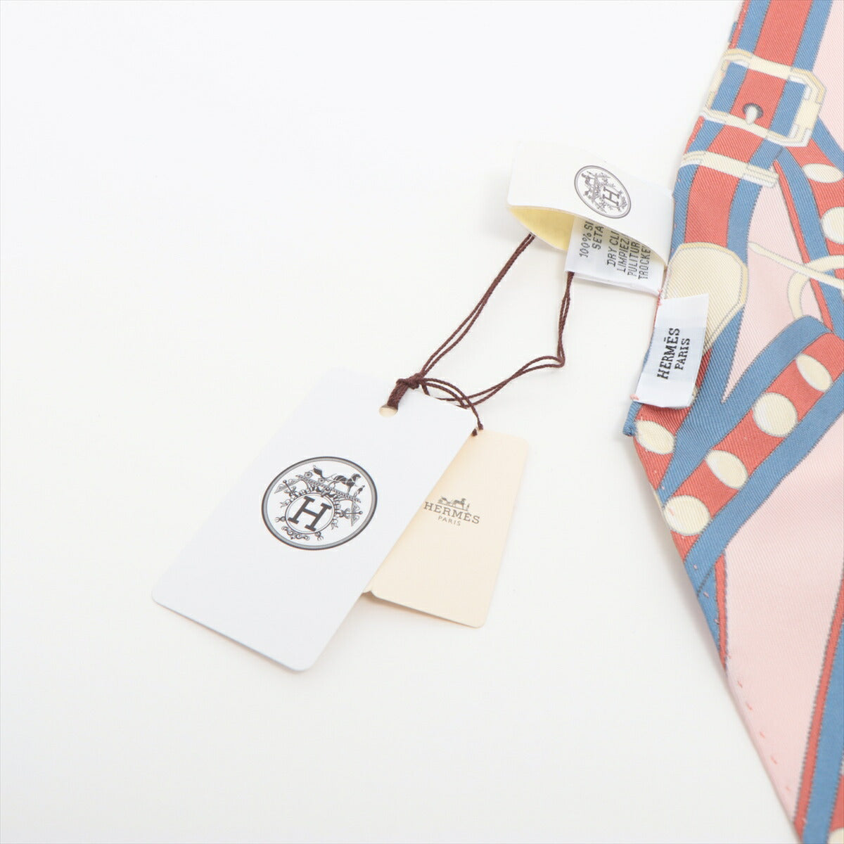 新品同様 エルメス ロザンジュ Grand Tralala グラン トゥラララ スカーフ シルク ピンク レディース メンズ MMM BO50-3