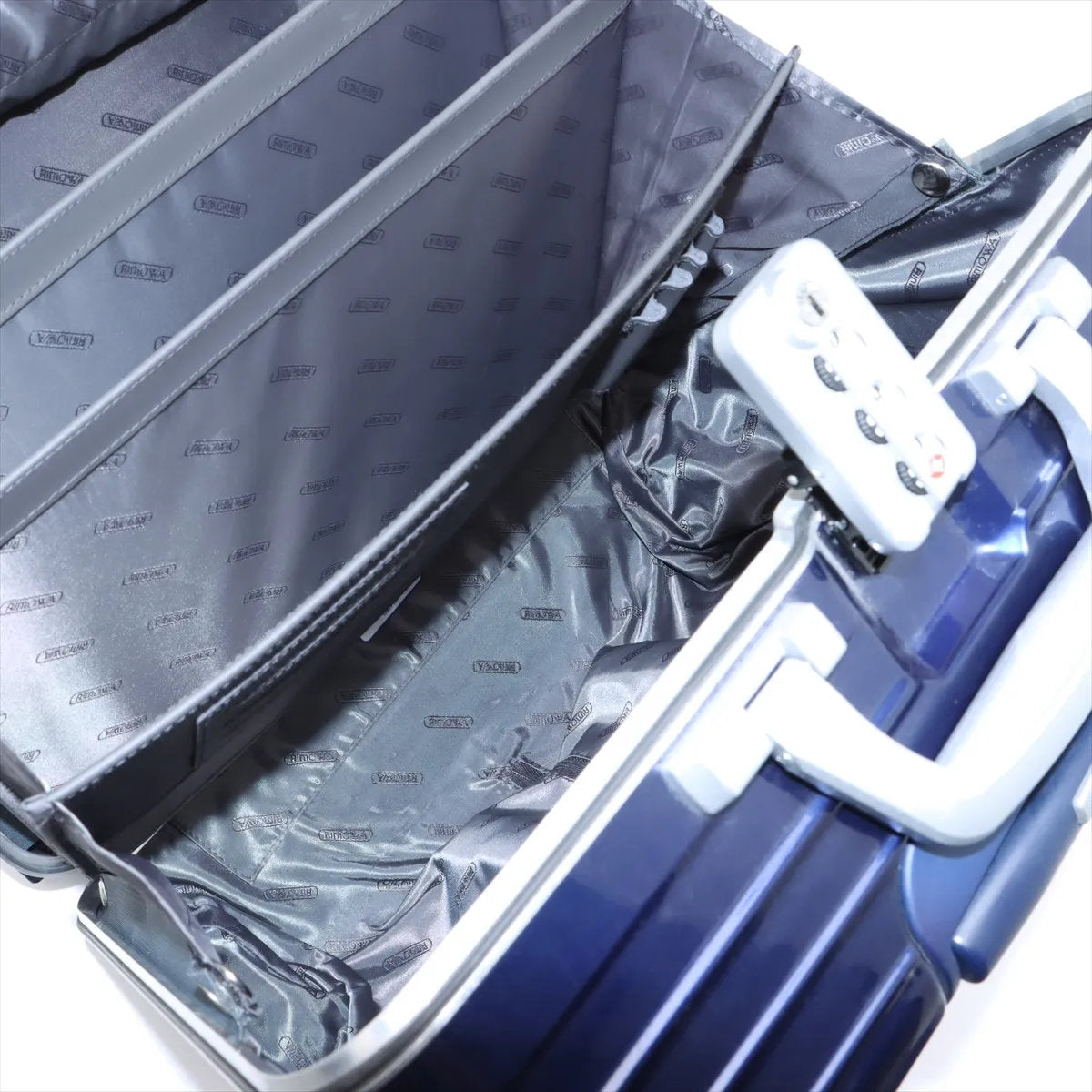 美品 リモワ リンボ ポリカーボネート スーツケース キャリーケース トラベル バッグ 出張 旅行 ビジネス メンズ EEE CV51-5