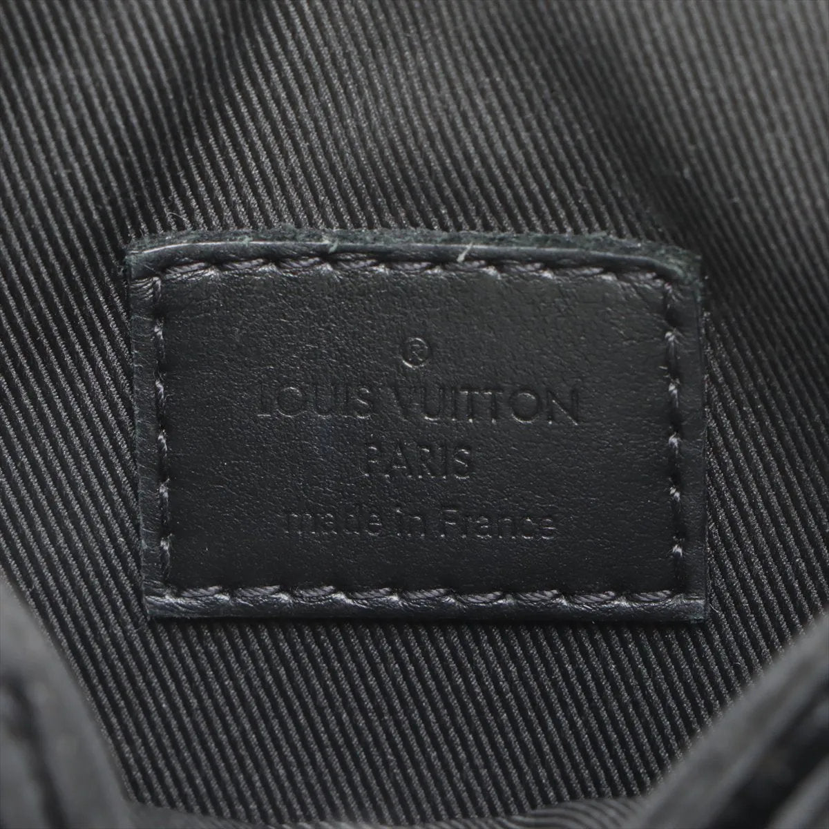 極美品 現行品 ルイヴィトン RFID モノグラム エクリプス Sロック ヴェルティカル ウェアラブル ウォレット レザー メンズ EEE CV51-4