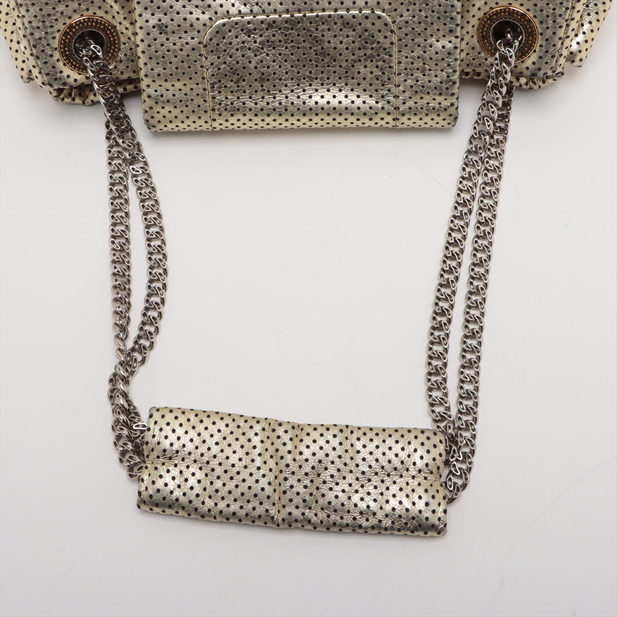 美品 シャネル シリアルシール付 2.55 パンチング レザー ショルダーバッグ 肩掛け ハンド ゴールド レディース MMM BS32-42