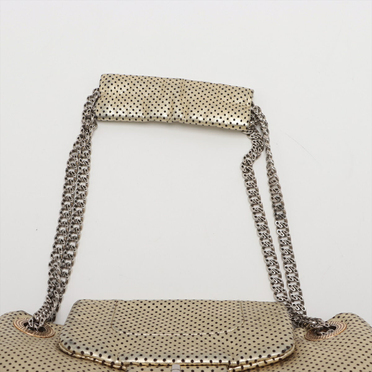 美品 シャネル シリアルシール付 2.55 パンチング レザー ショルダーバッグ 肩掛け ハンド ゴールド レディース MMM BS32-42