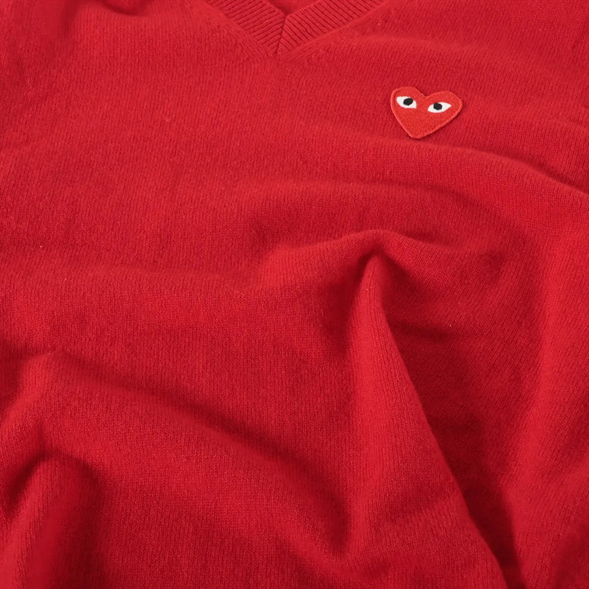美品 プレイ コムデギャルソン 23AW ウール トップス XL レッド ワンポイント ロゴ ワッペン ニット メンズ MMM CP51-5