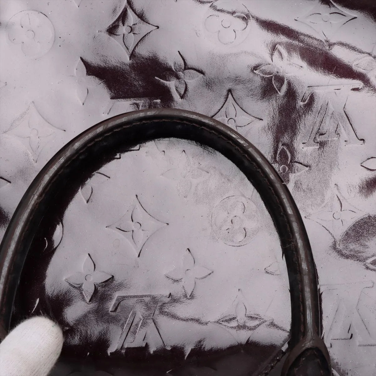 美品 ルイヴィトン モノグラム ヴェルニ アルマ GM アマラント M93595 レザー ハンドバッグ 本革 レディース MMM CV53-8