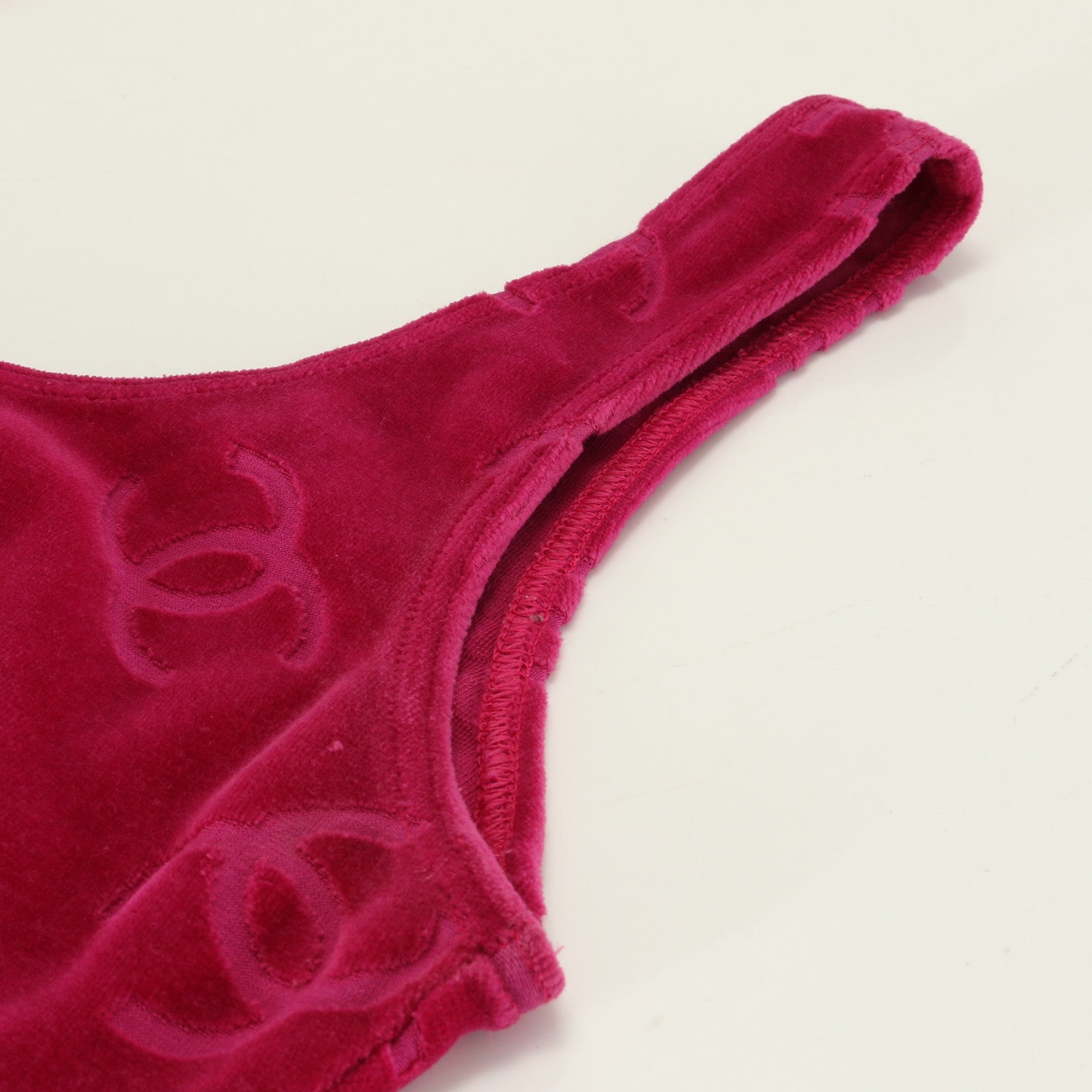 極美品 シャネル ココマーク タンクトップ ノースリーブ アパレル 高級 人気 定番 おしゃれ ベロア レディース AET 0628-1E3