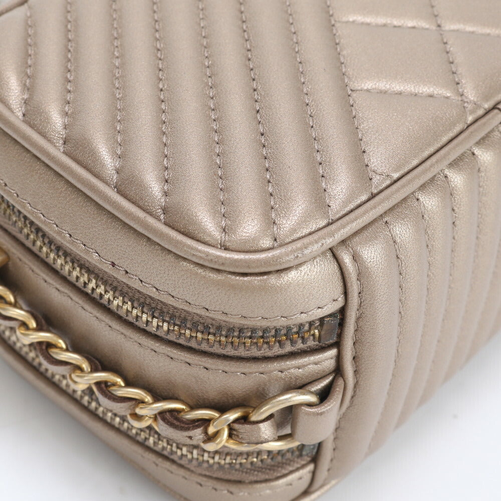 新品同様 シャネル ギャランティ シリアル付 マトラッセ ラム レザー ココボーイ カメラバッグ ショルダー レディース EEE BT9-6