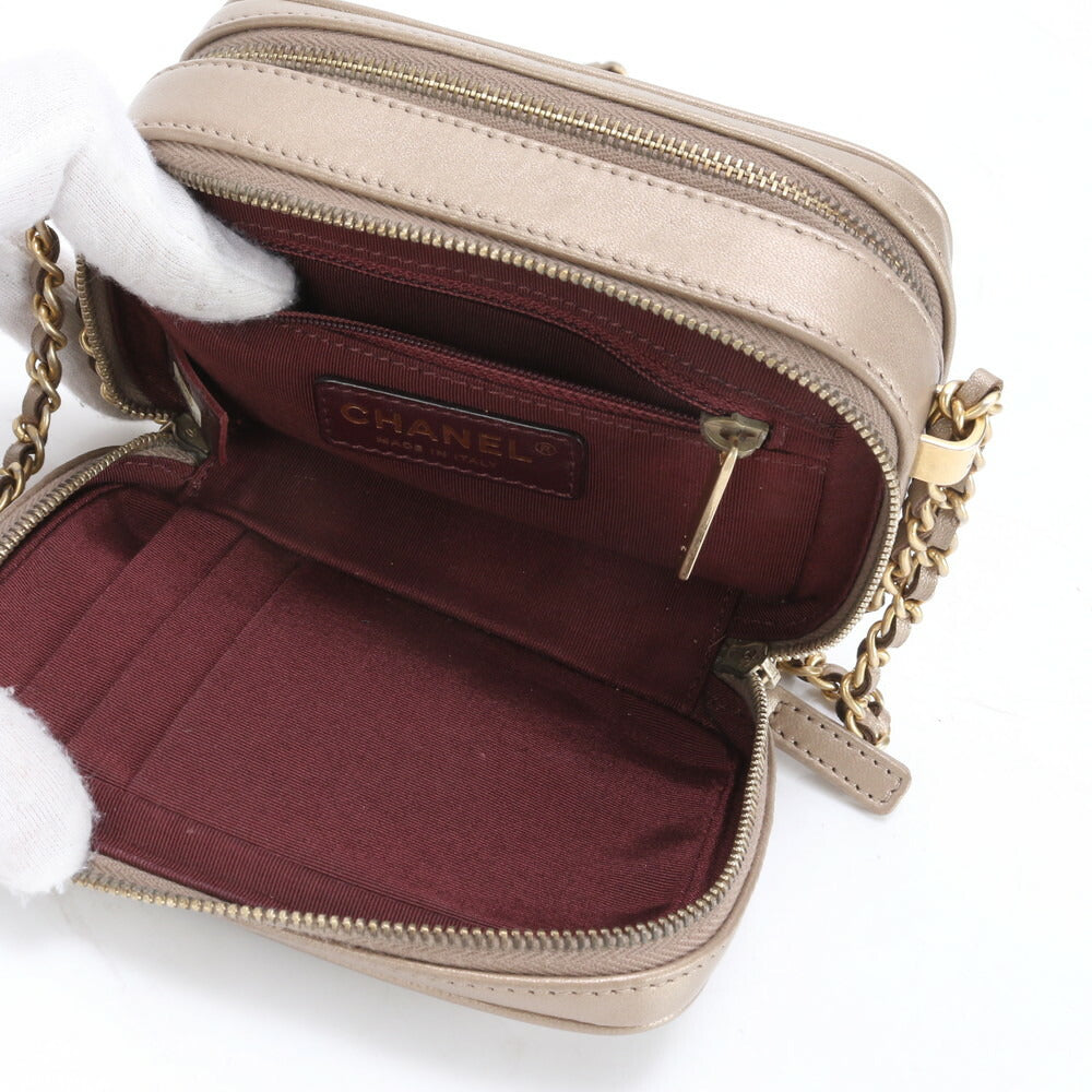 新品同様 シャネル ギャランティ シリアル付 マトラッセ ラム レザー ココボーイ カメラバッグ ショルダー レディース EEE BT9-6