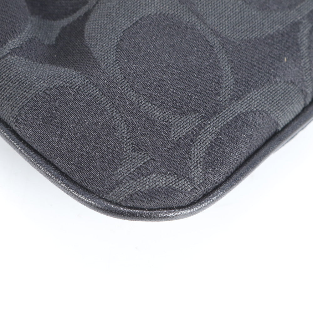 美品 コーチ シグネチャー キャンバス レザー ストラップ付 ポーチ アクセサリー メイク 小物入れ ブラック レディース RRE CJ6-8