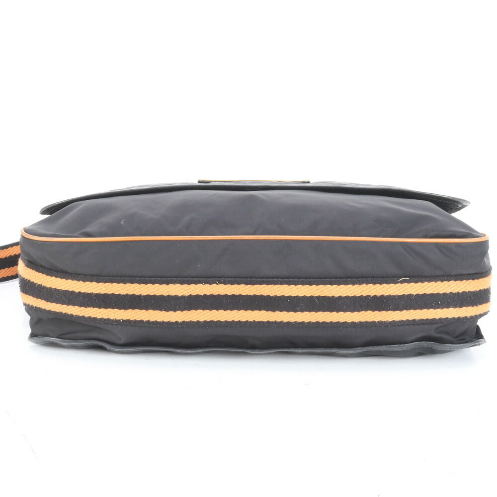 美品 グッチ レザー ショルダーバッグ 斜め掛け メッセンジャー ビジネス 通勤 A4 189666 ブラック 黒 メンズ ECE CQ33-3