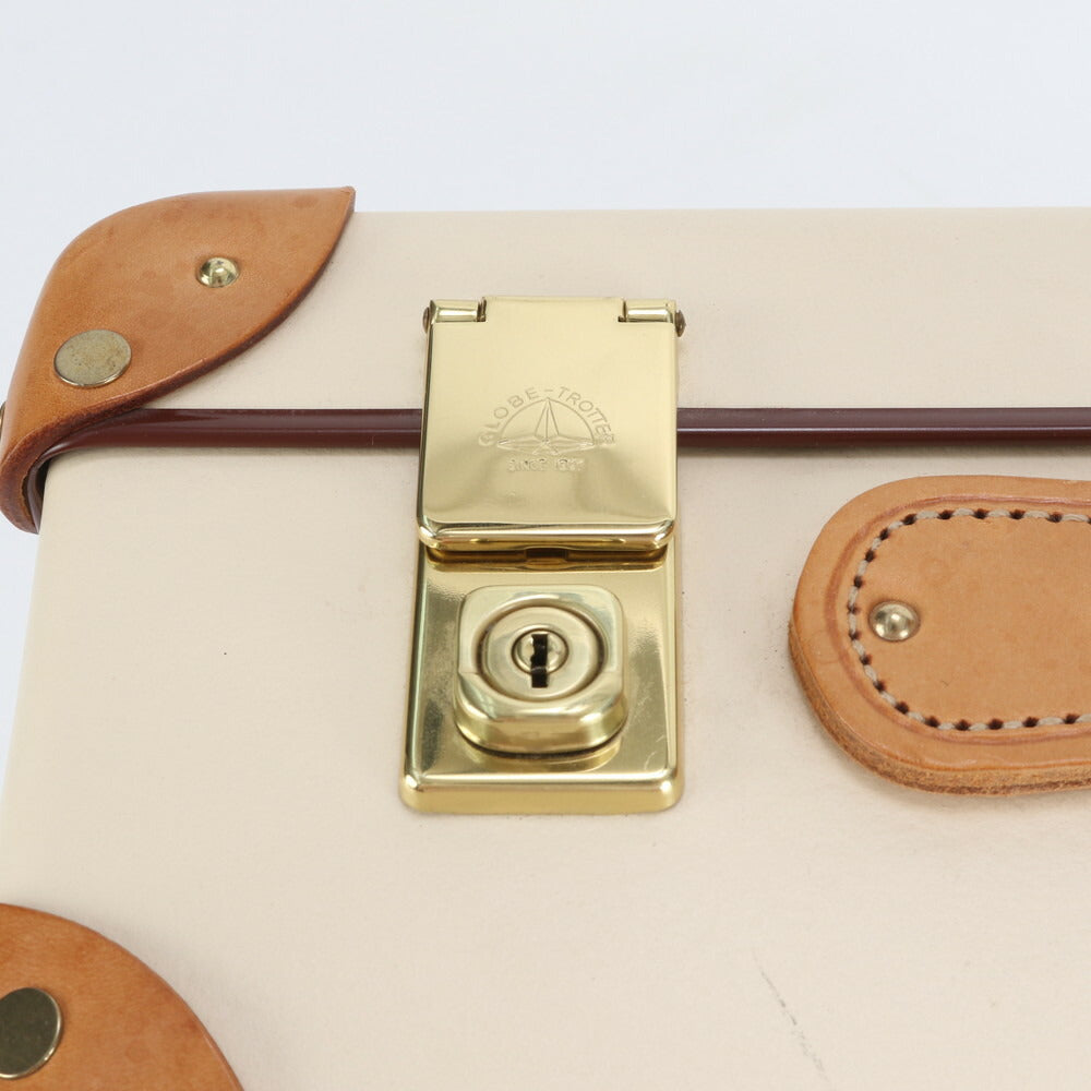 極美品 現行品 グローブトロッター サファリ エアキャビン レザー トランク ハードケース バッグ 出張 旅行 A4 メンズ REE CU2-4