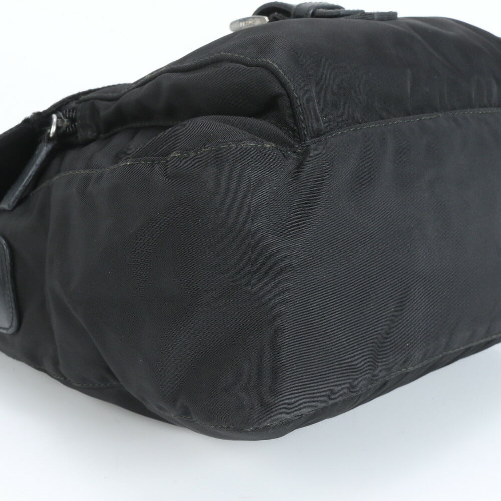 美品 プラダ ギャランティカード付 テスート ナイロン 三角ロゴ BT8994 レザー ショルダーバッグ 斜め掛け 黒 メンズ RUE CV24-7