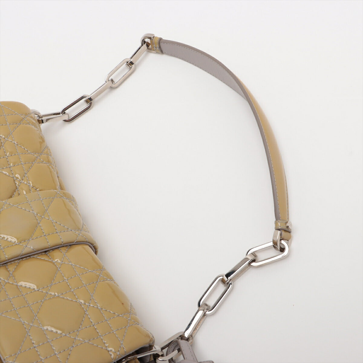 美品 クリスチャンディオール カナージュ ニューロック パテント レザー ショルダーバッグ 斜め掛け ハンド レディース EEE BS32-101