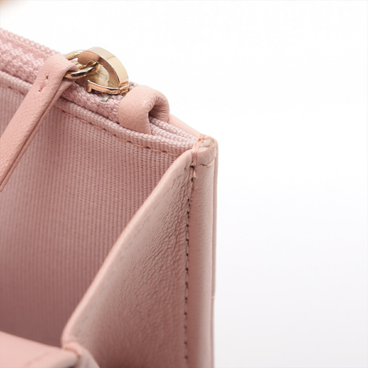 新品同様 シャネル シリアル付 マトラッセ シャネル19 ラムスキン 2WAY チェーン ショルダーバッグ 斜め掛け レディース MMM BT30-81