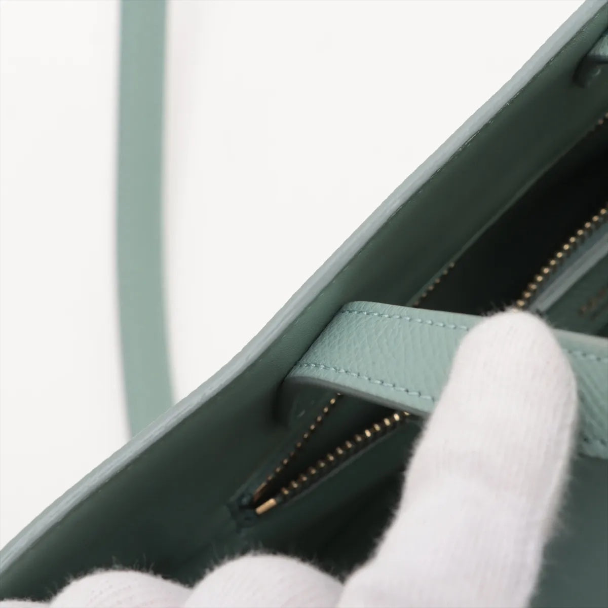 未使用 サルヴァトーレフェラガモ ヴァラ レザー 2WAY ハンドバッグ 斜め掛け ハンド ライトブルー レディース MMM CI50-21