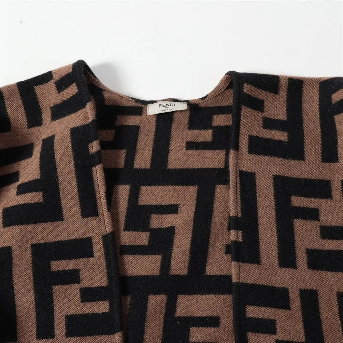 極美品✨ フェンディ FFロゴ ズッカ 総柄 ブランケット ブラウン 毛布 驚きの値段での商品をすべて 極美品✨ フェンディ FFロゴ ズッカ 総柄