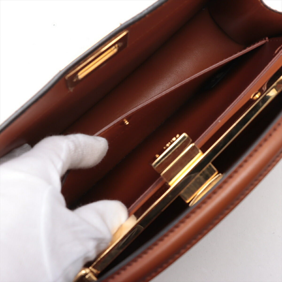 極美品 フェンディ ピーカブー アイシーユー イーストウエスト レザー 2WAY ショルダーバッグ 斜め掛け ハンド レディース RRM BV20-29