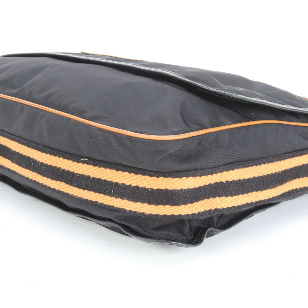 美品 グッチ レザー ショルダーバッグ 斜め掛け メッセンジャー ビジネス 通勤 A4 189666 ブラック 黒 メンズ ECE CQ33-3