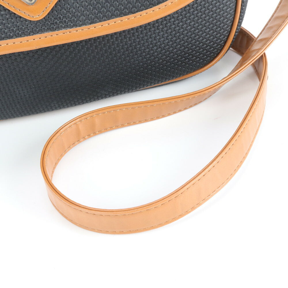 極美品 ヴィンテージ YSL イヴ サンローラン 三角プレート クロスボディ レザー ショルダーバッグ 斜め掛け レディース EEE CV13-4