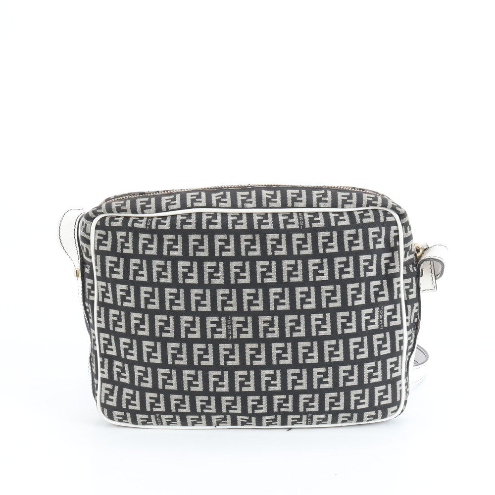 極美品 フェンディ ホログラムシール付 ズッキーノ FF マンマ レザー ショルダーバッグ 斜め掛け クロスボディ レディース EUE CV15-5