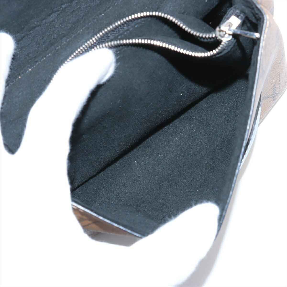 極美品 ルイヴィトン 山本寛斎 モノグラム ポシェット カブキ マスク M43532 ショルダーバッグ 斜め掛け レディース RRE CB30-7