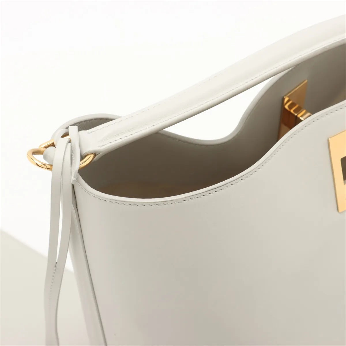 美品 セリーヌ ティーン バケット16 ホワイト レザー 2WAY ショルダーバッグ 斜め掛け ハンド 本革 レディース MMM CN50-12